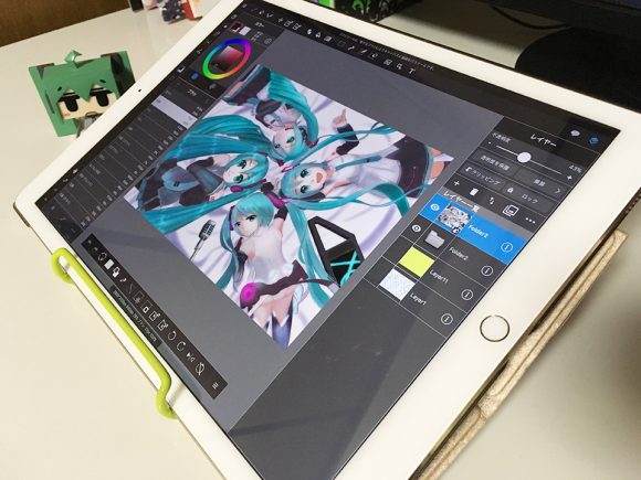 Ipad Proでイラスト描くとき ダイソーのipadスタンドが優秀 レッツ